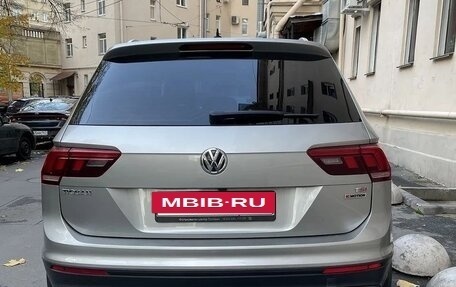 Volkswagen Tiguan II, 2017 год, 2 480 000 рублей, 6 фотография
