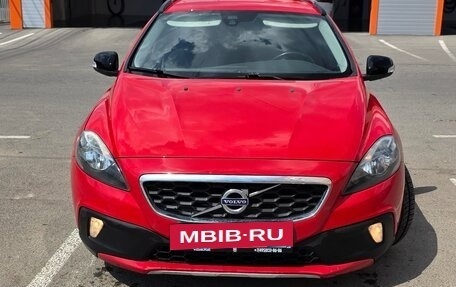 Volvo V40 Cross Country I, 2013 год, 910 000 рублей, 3 фотография