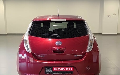 Nissan Leaf I, 2015 год, 870 000 рублей, 7 фотография
