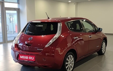 Nissan Leaf I, 2015 год, 870 000 рублей, 6 фотография