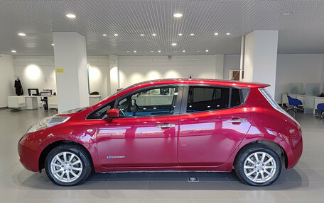 Nissan Leaf I, 2015 год, 870 000 рублей, 10 фотография