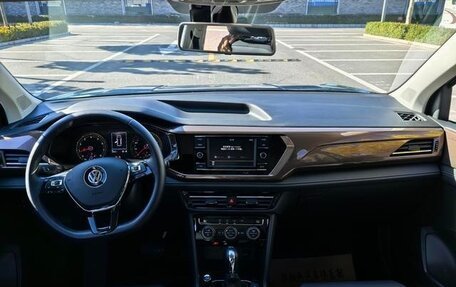 Volkswagen Tharu, 2022 год, 1 500 000 рублей, 13 фотография