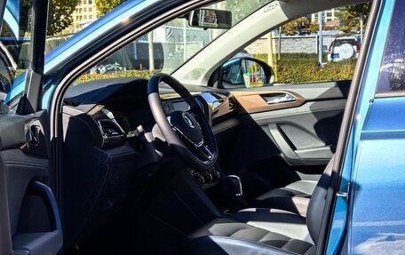 Volkswagen Tharu, 2022 год, 1 500 000 рублей, 7 фотография