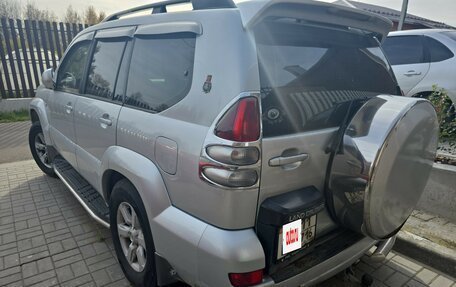 Toyota Land Cruiser Prado 120 рестайлинг, 2004 год, 1 100 000 рублей, 2 фотография