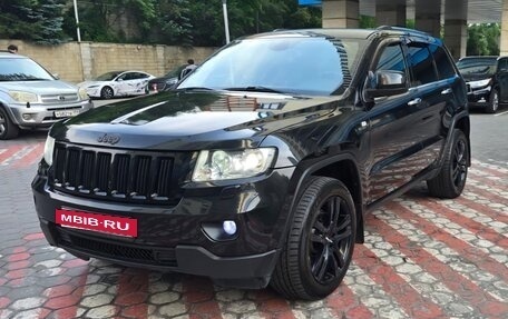 Jeep Grand Cherokee, 2012 год, 1 900 000 рублей, 2 фотография