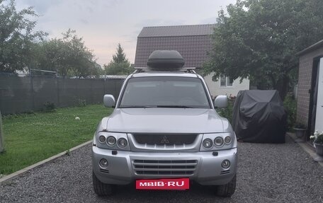 Mitsubishi Pajero III рестайлинг, 2006 год, 950 000 рублей, 2 фотография