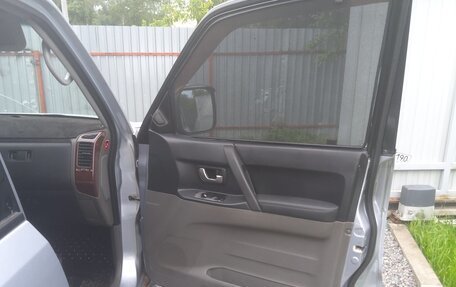 Mitsubishi Pajero III рестайлинг, 2006 год, 950 000 рублей, 16 фотография