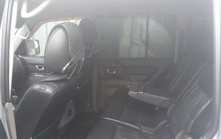 Mitsubishi Pajero III рестайлинг, 2006 год, 950 000 рублей, 23 фотография