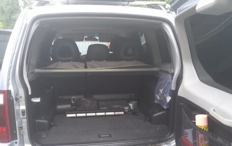 Mitsubishi Pajero III рестайлинг, 2006 год, 950 000 рублей, 24 фотография
