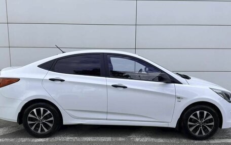 Hyundai Solaris II рестайлинг, 2014 год, 890 000 рублей, 5 фотография