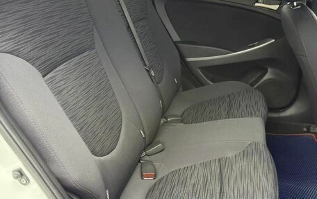 Hyundai Solaris II рестайлинг, 2014 год, 890 000 рублей, 20 фотография