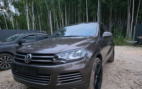 Volkswagen Touareg III, 2010 год, 1 800 000 рублей, 1 фотография