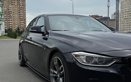 BMW 3 серия, 2015 год, 1 950 000 рублей, 13 фотография