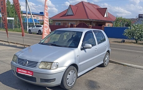 Volkswagen Polo III рестайлинг, 2000 год, 350 000 рублей, 2 фотография