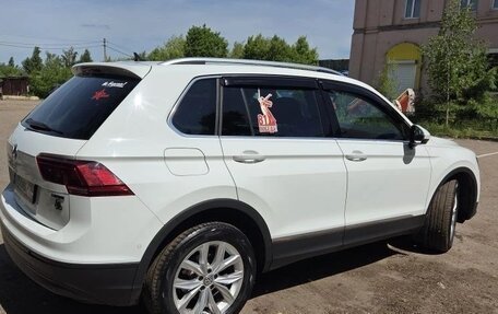 Volkswagen Tiguan II, 2020 год, 2 990 000 рублей, 2 фотография