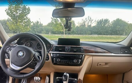 BMW 3 серия, 2012 год, 1 900 000 рублей, 9 фотография