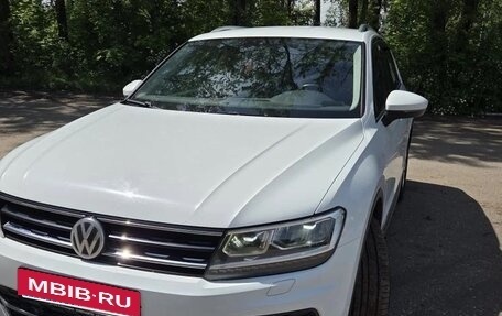 Volkswagen Tiguan II, 2020 год, 2 990 000 рублей, 10 фотография