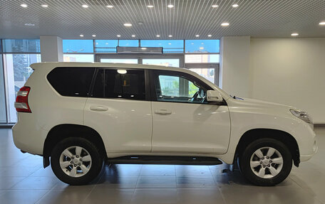 Toyota Land Cruiser Prado 150 рестайлинг 2, 2015 год, 3 465 000 рублей, 5 фотография