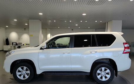 Toyota Land Cruiser Prado 150 рестайлинг 2, 2015 год, 3 465 000 рублей, 10 фотография