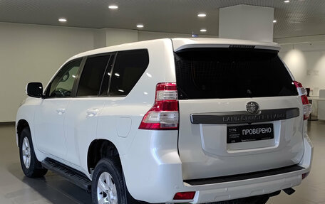 Toyota Land Cruiser Prado 150 рестайлинг 2, 2015 год, 3 465 000 рублей, 8 фотография