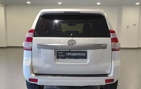 Toyota Land Cruiser Prado 150 рестайлинг 2, 2015 год, 3 465 000 рублей, 7 фотография