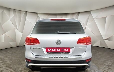 Volkswagen Touareg III, 2011 год, 1 563 000 рублей, 8 фотография