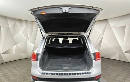 Volkswagen Touareg III, 2011 год, 1 563 000 рублей, 12 фотография