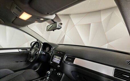 Volkswagen Touareg III, 2011 год, 1 563 000 рублей, 13 фотография