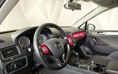 Volkswagen Touareg III, 2011 год, 1 563 000 рублей, 19 фотография