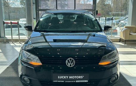 Volkswagen Jetta VI, 2012 год, 695 000 рублей, 2 фотография