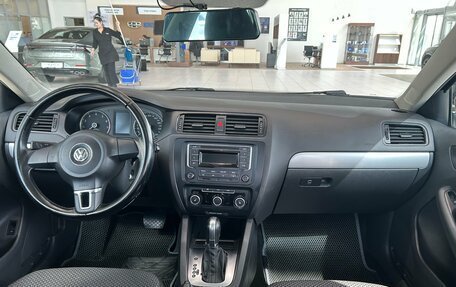 Volkswagen Jetta VI, 2012 год, 695 000 рублей, 17 фотография