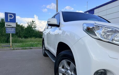 Toyota Land Cruiser Prado 150 рестайлинг 2, 2016 год, 3 550 000 рублей, 5 фотография
