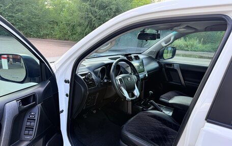 Toyota Land Cruiser Prado 150 рестайлинг 2, 2016 год, 3 550 000 рублей, 16 фотография