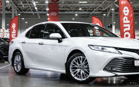 Toyota Camry, 2020 год, 3 179 000 рублей, 6 фотография