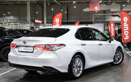 Toyota Camry, 2020 год, 3 179 000 рублей, 7 фотография
