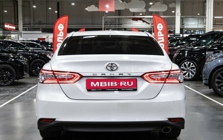 Toyota Camry, 2020 год, 3 179 000 рублей, 9 фотография