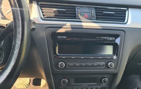 Skoda Rapid I, 2014 год, 985 000 рублей, 10 фотография