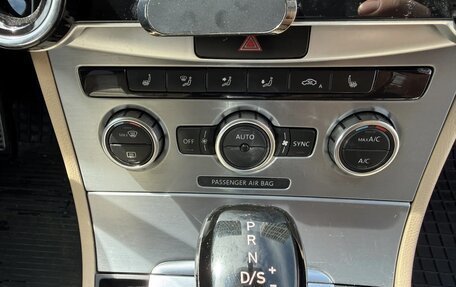 Volkswagen Passat CC I рестайлинг, 2013 год, 1 099 000 рублей, 30 фотография