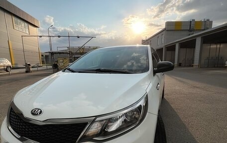 KIA Rio III рестайлинг, 2015 год, 890 000 рублей, 3 фотография