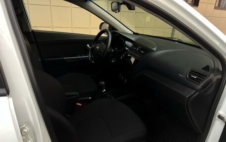 KIA Rio III рестайлинг, 2015 год, 890 000 рублей, 14 фотография