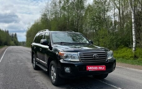 Toyota Land Cruiser 200, 2013 год, 3 650 000 рублей, 2 фотография
