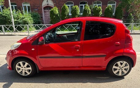 Peugeot 107 I рестайлинг, 2008 год, 429 000 рублей, 2 фотография