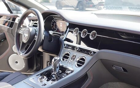 Bentley Continental GT III, 2020 год, 19 000 000 рублей, 10 фотография