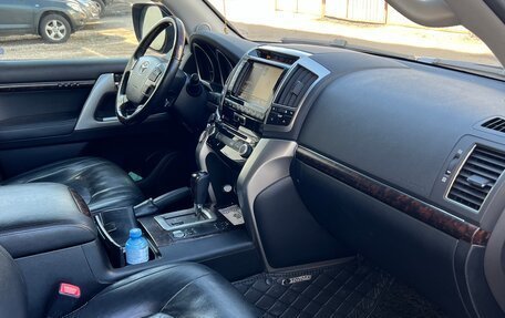Toyota Land Cruiser 200, 2014 год, 3 750 000 рублей, 7 фотография