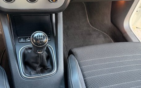 Volkswagen Scirocco III рестайлинг, 2013 год, 1 580 000 рублей, 19 фотография