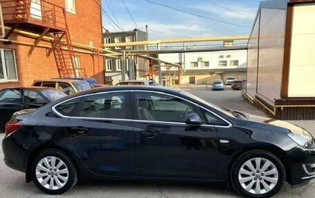 Opel Astra J, 2014 год, 1 050 000 рублей, 3 фотография