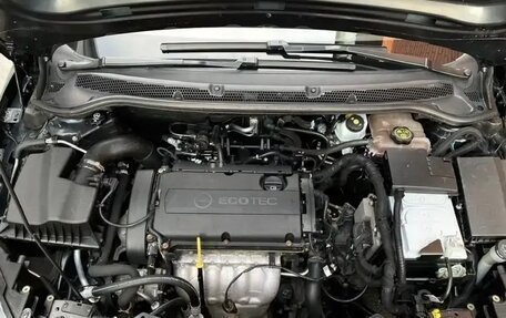 Opel Astra J, 2014 год, 1 050 000 рублей, 5 фотография
