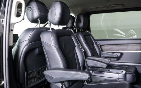 Mercedes-Benz V-Класс, 2018 год, 3 400 000 рублей, 12 фотография