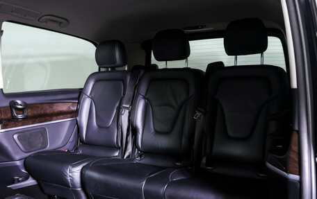 Mercedes-Benz V-Класс, 2018 год, 3 400 000 рублей, 13 фотография