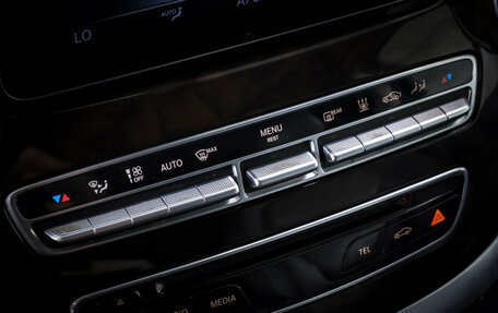 Mercedes-Benz V-Класс, 2018 год, 3 400 000 рублей, 19 фотография